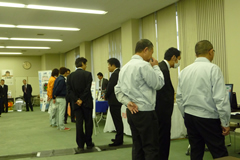 青森県トラック協会で「安全・環境製品2015」展示会開催
