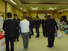 岡山県トラック協会三八支部で「安全環境製品展示会」開催